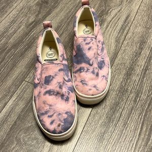Tie-dye slip on shoes